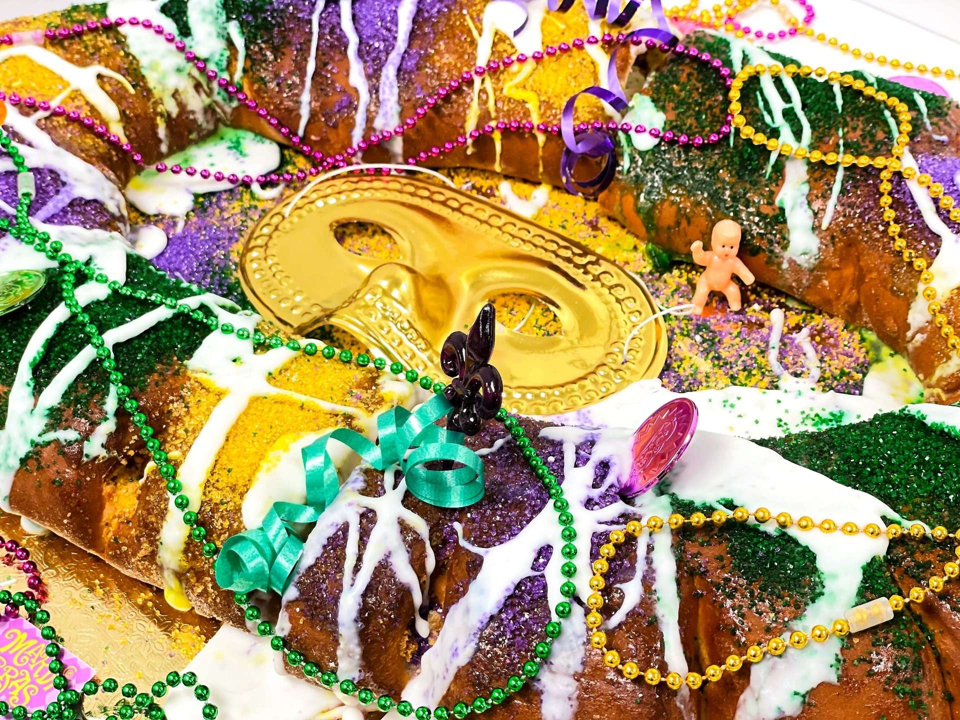 Cinnamon King Cake